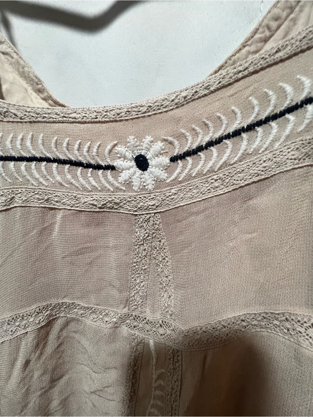 Anthropologie Maeve Embroidered Lace Slip Dress Beige Black Size Medium - Picture 6 of 8